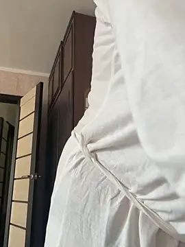 Kiravix online show from March 12, 6:27 am