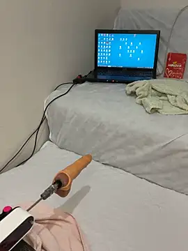 Ozge-SluttyScream69 online show from April 18, 10:09 pm