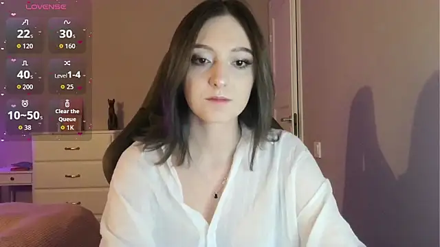 white liillyy online show from May 5, 10:13 pm