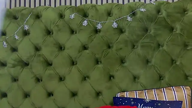 LunaHart online show from December 18, 4:23 pm