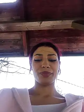 LunaHart online show from April 5, 10:36 am