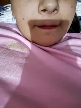 Anushka14321 online show from November 3, 5:50 pm