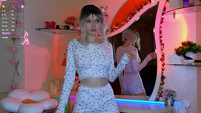 Marry Juanna online show from September 29, 9:20 pm