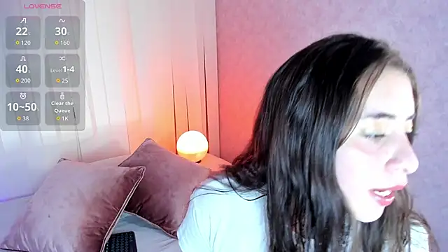 Keyla ruiz  online show from March 9, 5:49 pm