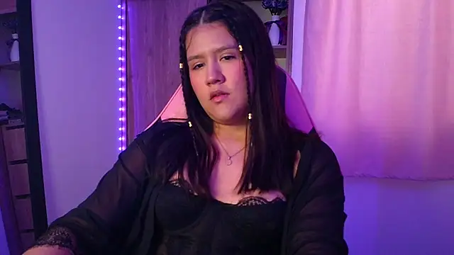 Oliviawatson1 online show from February 14, 2:08 pm