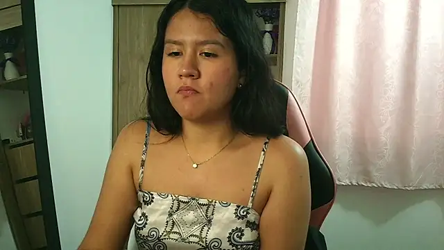 Oliviawatson1 online show from November 24, 2:19 pm