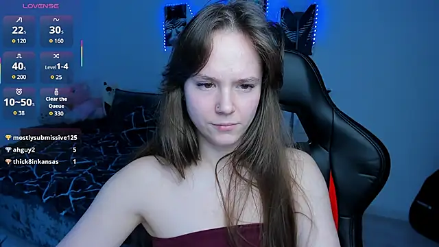 cute little ass online show from October 5, 7:08 pm