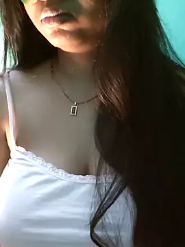 yoursexy rumi online show from February 8, 6:33 pm