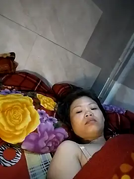 LinhNa999 online show from December 3, 1:57 pm