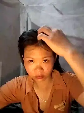 LinhNa999 online show from March 31, 8:25 am