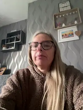 Anastasia-BlondeXX online show from January 14, 10:42 am