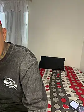 golden girl house online show from February 24, 9:24 pm