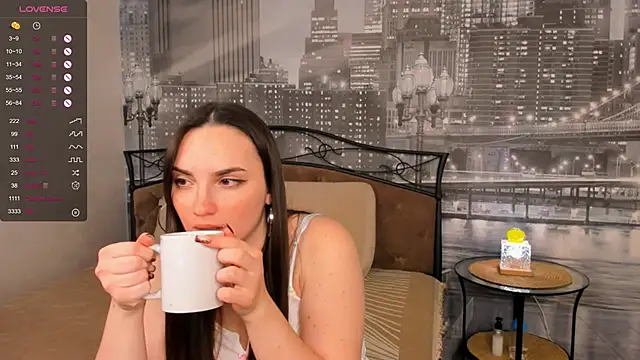 Snapshot of VanessaGrome chatting on September 23, 7:45 pm VanessaGrome online show from September 23, 7:45 pm
