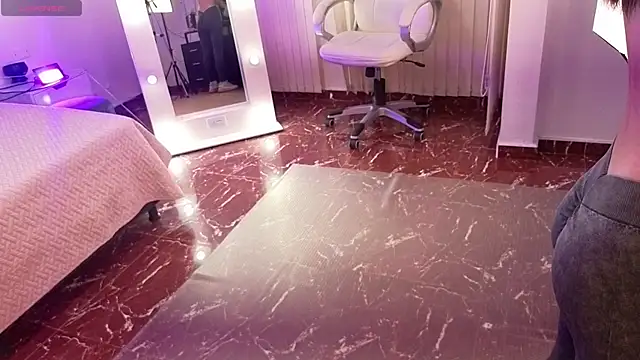 lycoris 19 online show from April 10, 9:21 pm