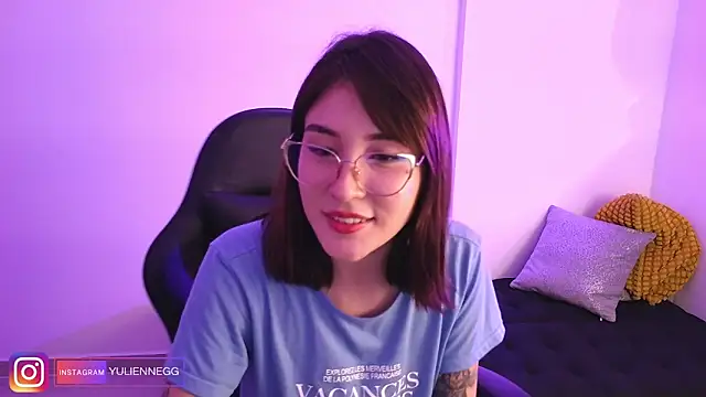 Yulienneg online show from November 19, 2:44 am