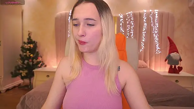 LilElfie online show from January 17, 2:41 am