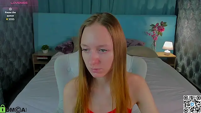 Mia E1fie online show from October 10, 9:03 am