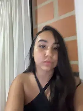 julieta rosee online show from April 1, 4:02 am