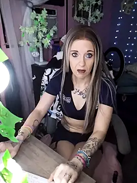 Purple2StayThnxx online show from February 16, 11:59 pm