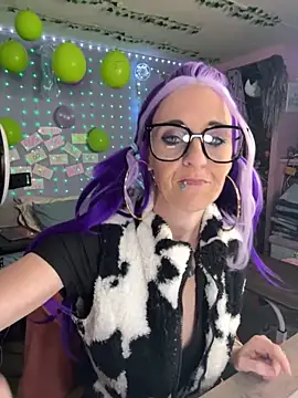 Purple2StayThnxx online show from March 18, 1:16 pm