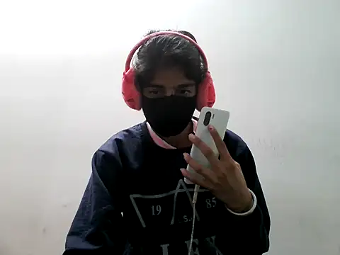 Aarohi An online show from December 3, 2:41 pm