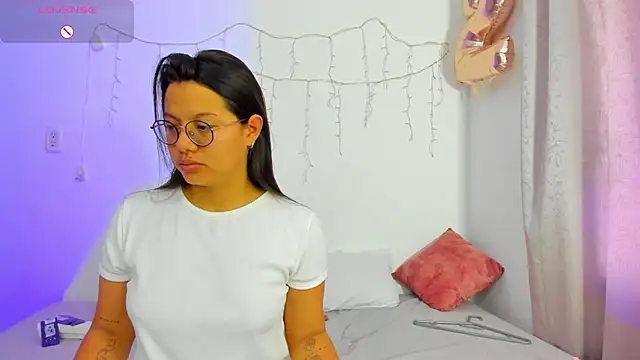 Dilan and Mia online show from November 23, 2:41 pm