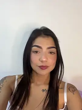 MiahCornell  online show from January 14, 7:19 pm