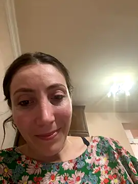 HellaryTourent online show from September 17, 8:51 pm