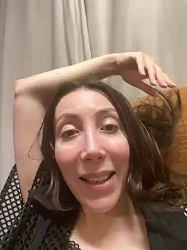 HellaryTourent online show from February 9, 5:48 pm