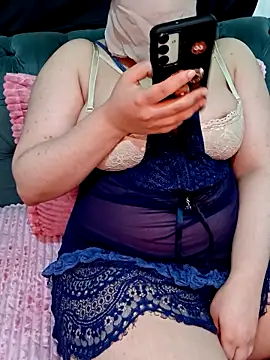 Queen-15 online show from April 17, 12:02 am