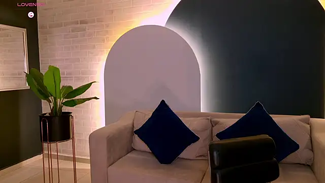 AgathaKondo  online show from October 8, 6:56 pm