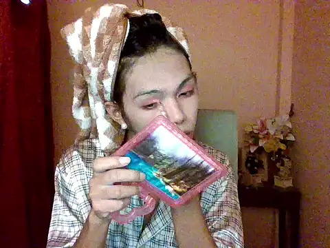 miss carlas online show from April 6, 11:00 am