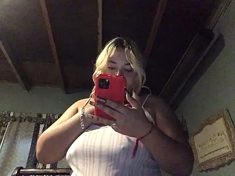 mooniebarbie1 online show from October 17, 11:46 am