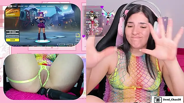 Snapshot of demi_chan chatting on September 9, 7:41 am demi chan online show from September 9, 7:41 am