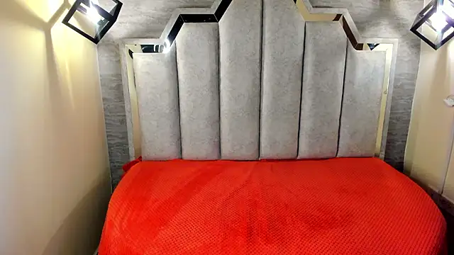 Zafiro claire online show from February 26, 6:40 pm