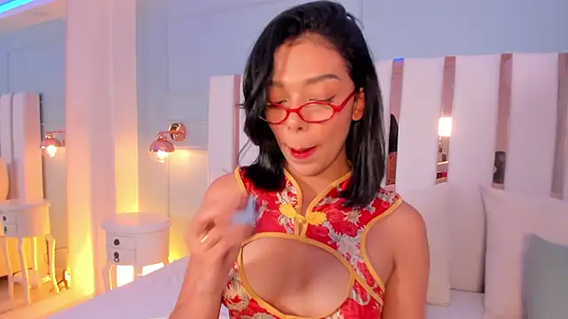 selene phmoon online show from October 19, 5:53 am