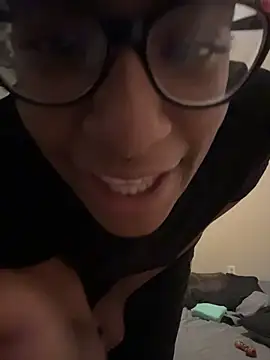 Tu GataLinda online show from November 15, 3:18 am