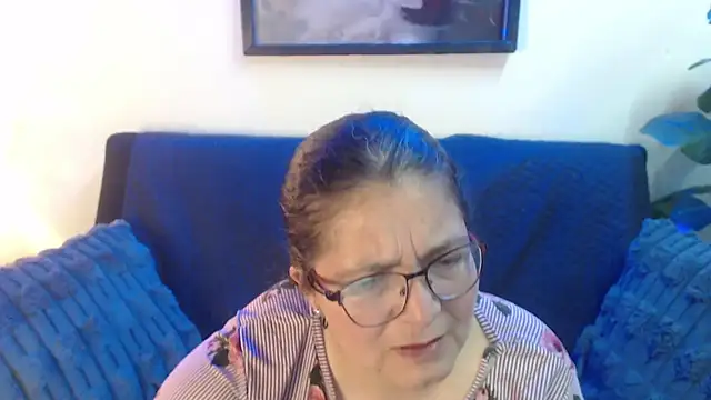 Linda banks  online show from February 15, 2:14 am