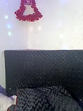 Julieta Big online show from December 19, 11:57 am