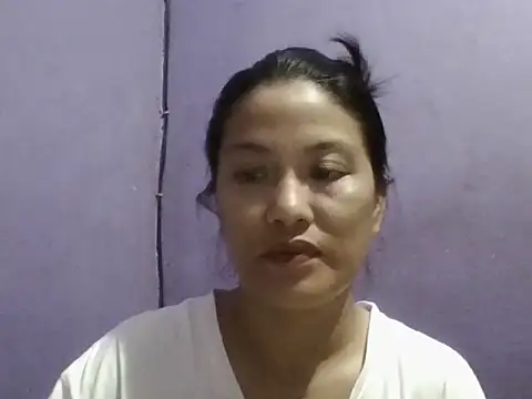 Uniquebeauty32 online show from November 4, 11:10 pm