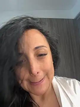 hotadhara01 online show from October 29, 2:31 pm