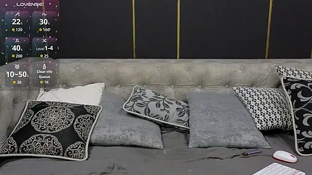 Holypinkie online show from October 21, 3:32 am