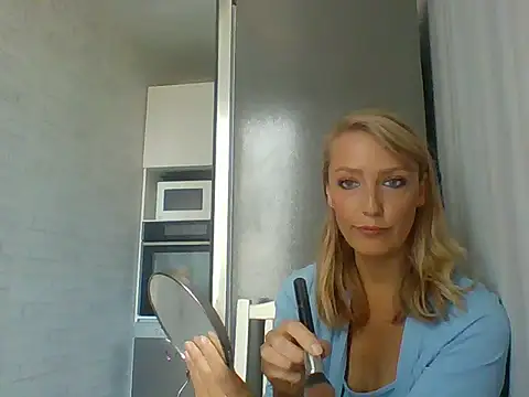 Vexxaa online show from October 12, 9:33 am