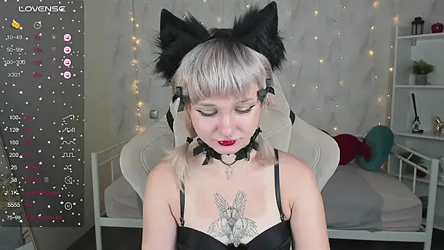 Tori Cutie online show from October 8, 12:15 am