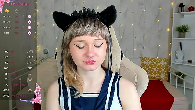 Tori Cutie online show from March 8, 12:07 am