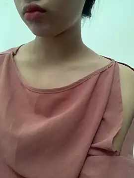 Snapshot of Nguyenha11 chatting on September 15, 8:22 am Nguyenha11 online show from September 15, 8:22 am