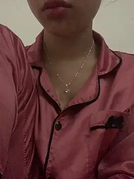 Nguyenha11 online show from December 22, 9:34 am