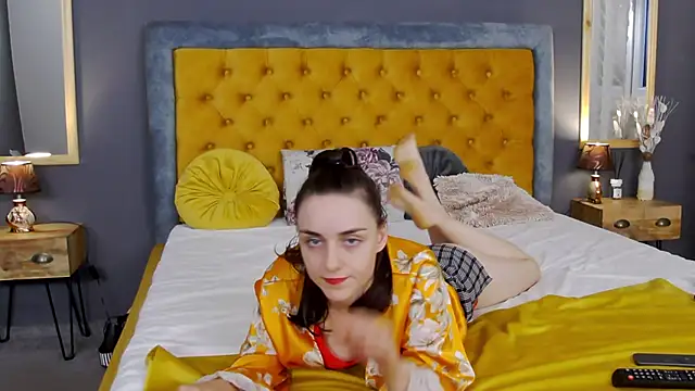 Jessica White  online show from October 17, 4:48 am