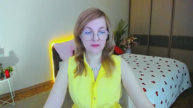 YourUniverser online show from April 7, 9:33 am