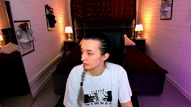 AliceLids online show from October 2, 1:05 pm